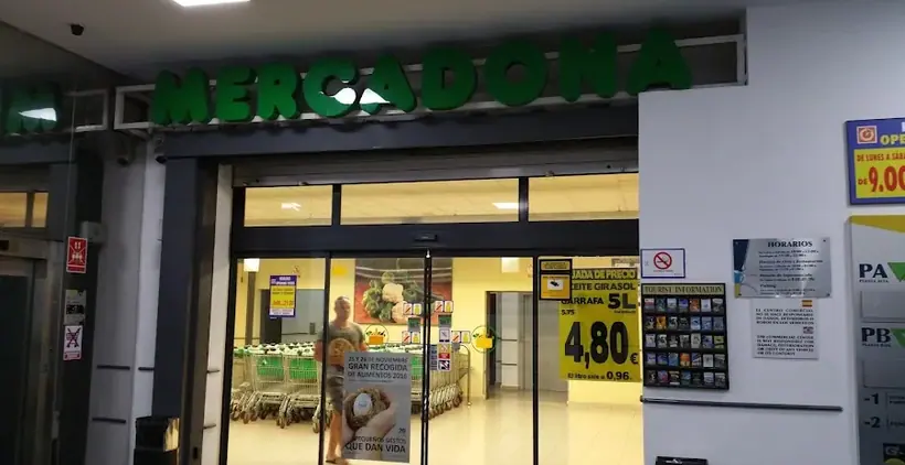 Mercadona en Calle Lisboa, 2 (urb.playa Fañabé Cc X-Sur), Adeje