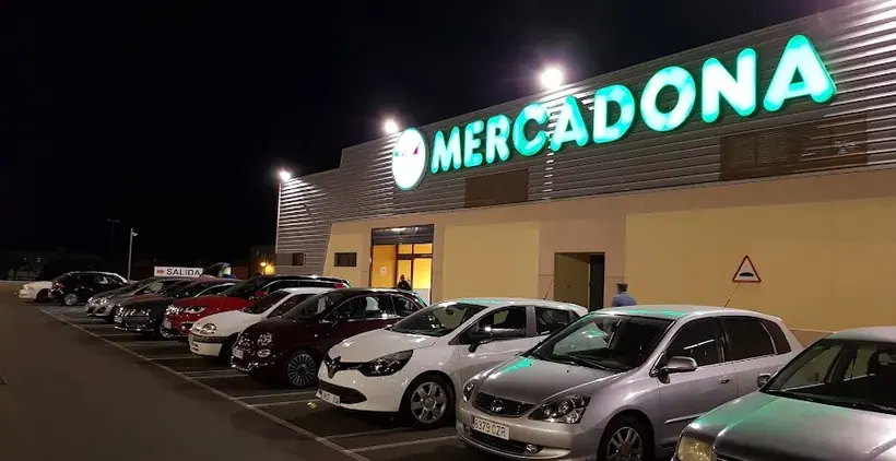 Mercadona en Calle Elalmendro, 25, Agüimes