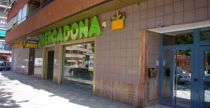 Mercadona en Calle Arquitecto Julio Carrilero, 17, Albacete
