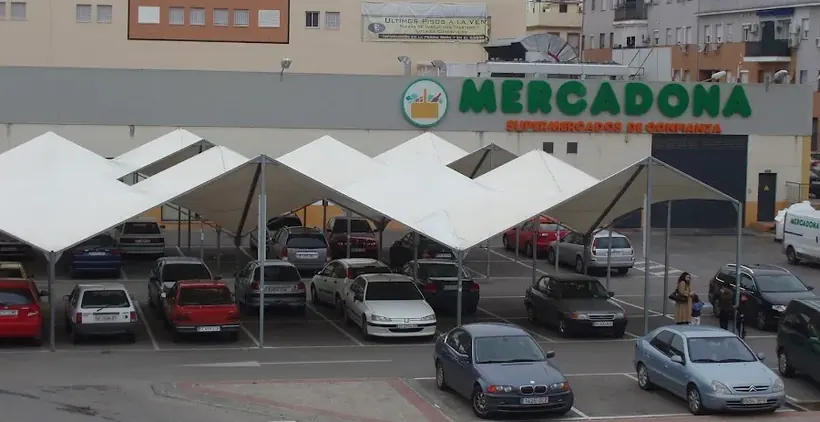 Mercadona en Plaza de los Calderones, 8, Alcalá de Guadaíra