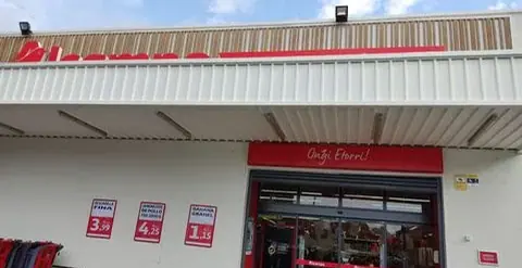 Alcampo Supermercado en Barrio Zuloaga, s/n, Arrankudiaga