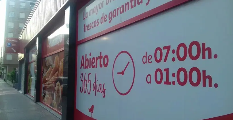 Mi Alcampo en Avenida Club Deportivo, 37 Bajos, Logroño