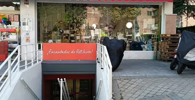Alcampo Supermercado en Calle Galapa, 2, Madrid