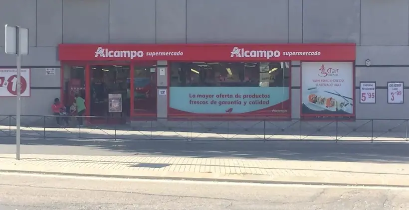 Alcampo Supermercado en Calle de Embajadores, 220, Madrid