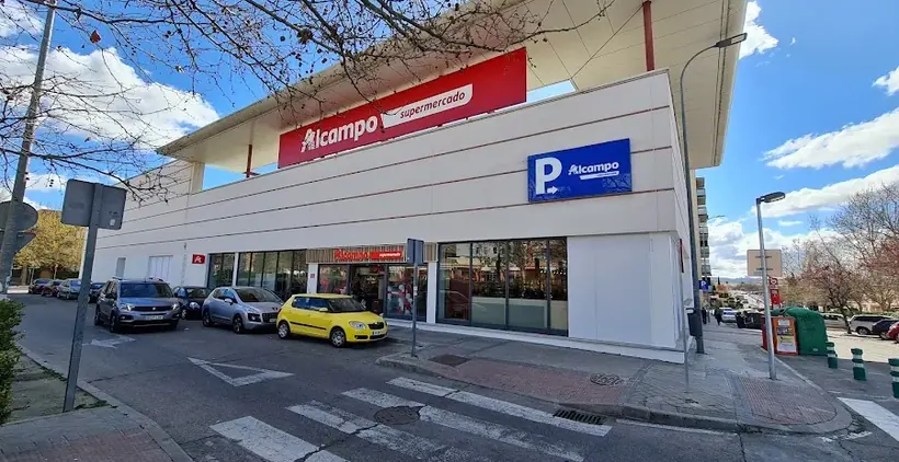 Alcampo Supermercado en Calle Lago Garda, Madrid