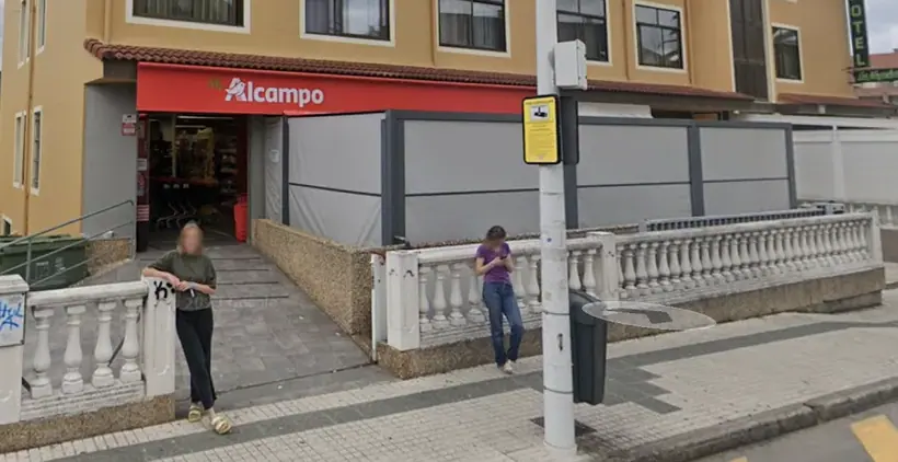 Alcampo en Casa Palacio de Venero, Avenida Ris, 21, Noja