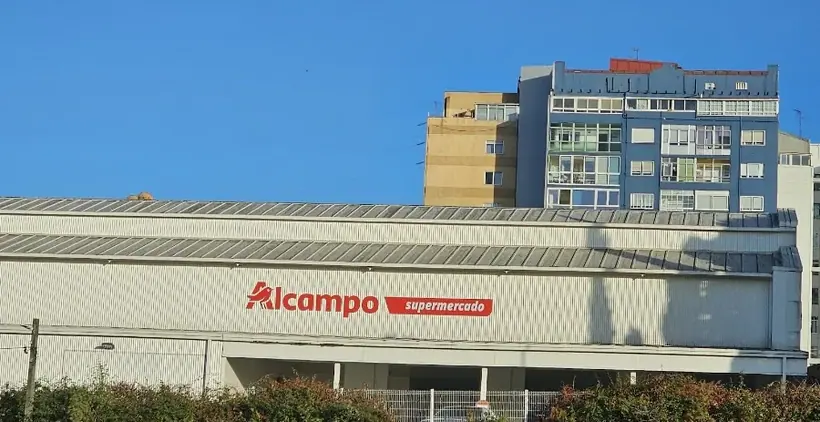 Alcampo Supermercado en Avenida Buenos Aires, 33-35, Vigo