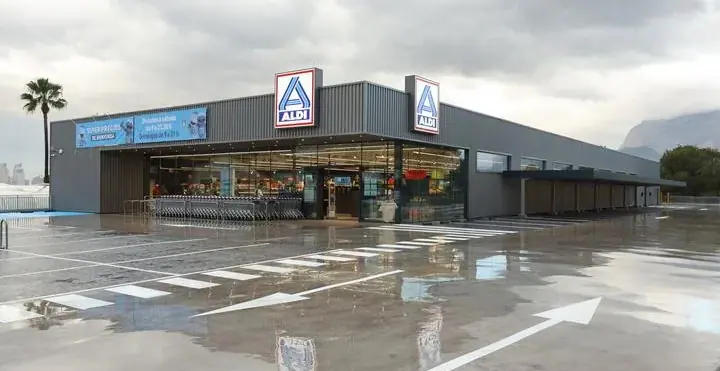 Aldi en Avenida Doctor Severo Ochoa 38, Benidorm