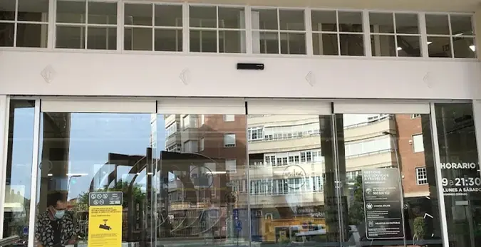 Mercadona en Plaza Barcelona, s/n, Almería