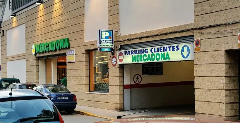 Mercadona en Calle Fco. Arbona, 4, Alzira