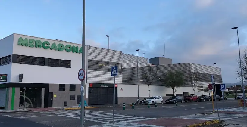 Mercadona en Avenida Blas Infante, Andújar