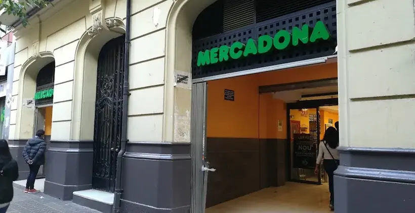 Mercadona en Calle Calabria, 129, Barcelona