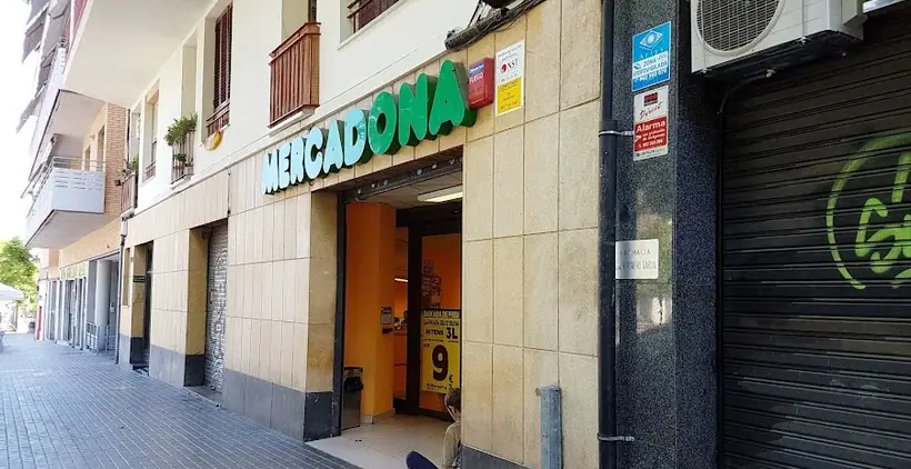 Mercadona en Calle Olesa, 30, Barcelona