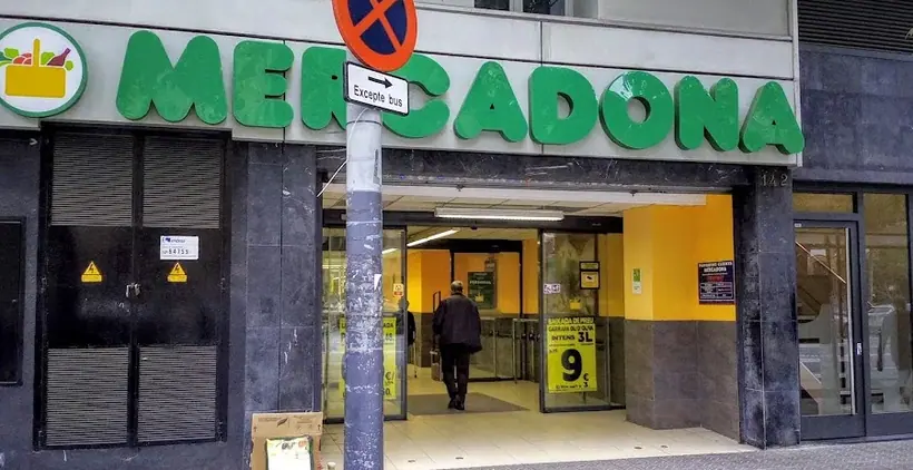 Mercadona en Calle Travessera de Les Corts, 142, Barcelona