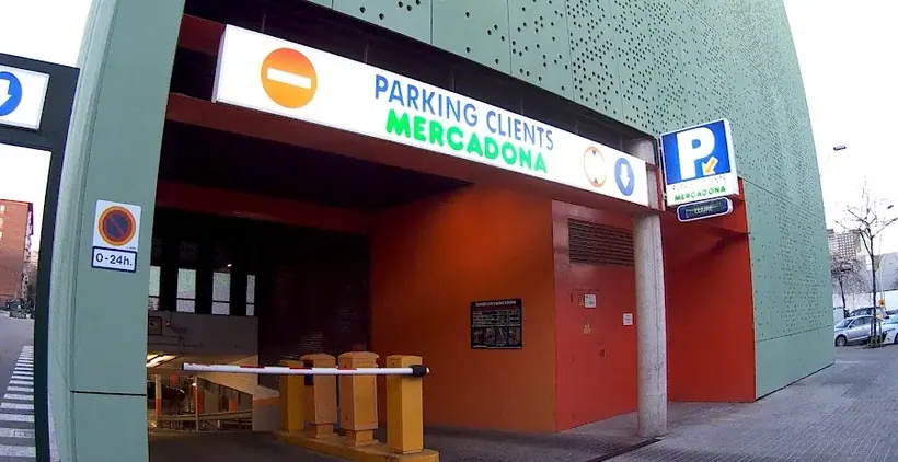 Mercadona en Calle Venecuela, 139, Barcelona