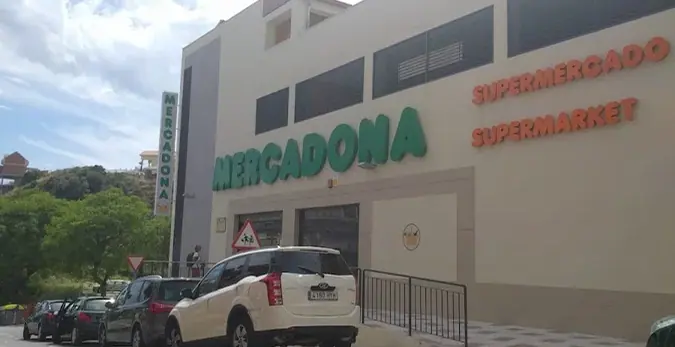 Mercadona en Avenida Estrella del Mar, 21, Benalmádena