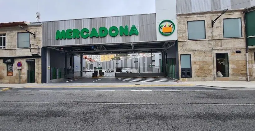 Mercadona en Rua Principal, 76, Boiro