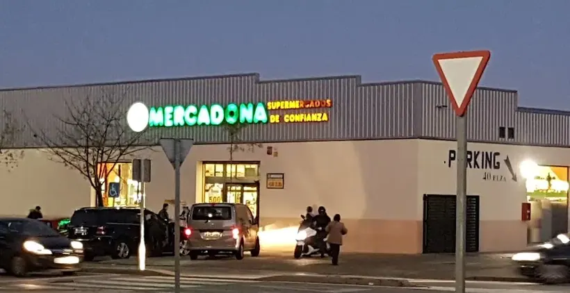 Mercadona en Avenida Pozo de la Nieve, 8, Cáceres
