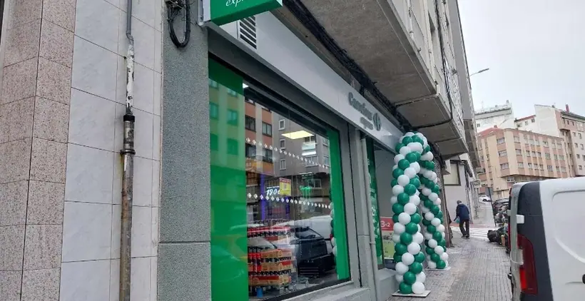 Carrefour Express en Ronda de Monte Alto, 15, A Coruña