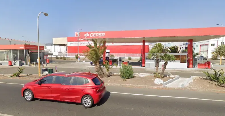 Carrefour Express en Gc 812 Pk 34,5. Margen Izquierdo, Junto a la Estación Cepsa, Agüímes
