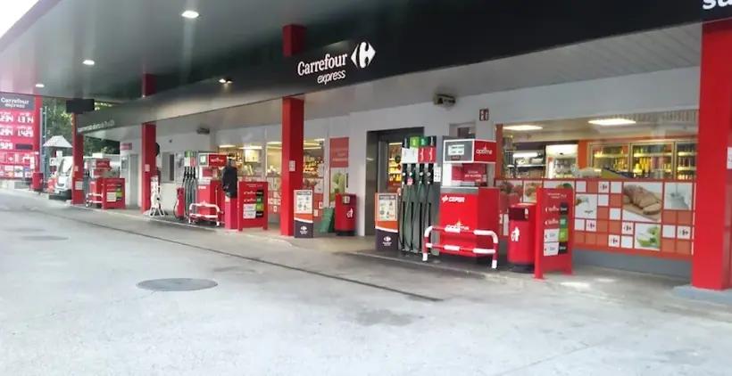 Carrefour Express en Avenida Pirenaica, 14, Junto a la Estación Cepsa, Ainsa