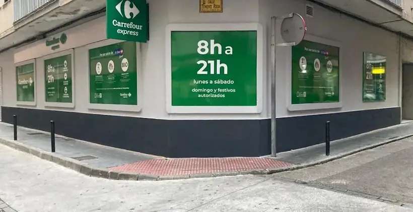 Carrefour Express en Calle José Santacana, 5-7, Algeciras