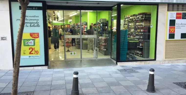 Carrefour Express en Calle Pablo Mayayo, 34, Algeciras