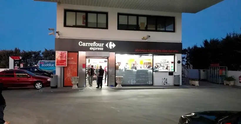 Carrefour Express en A-2, Pk 101,8, Almadrones
