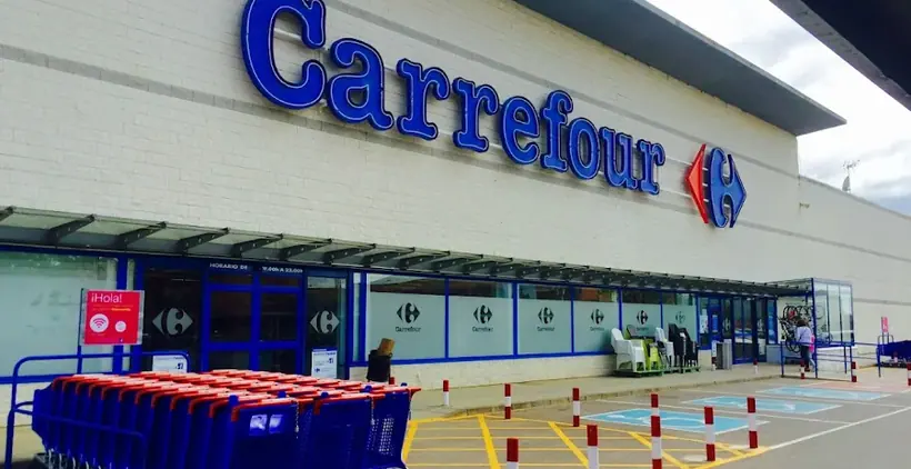Carrefour en Calle Mecánica, Manzana A, Parcela 5-12, P.I. Carretera Arroyo San Serván, Almendralejo