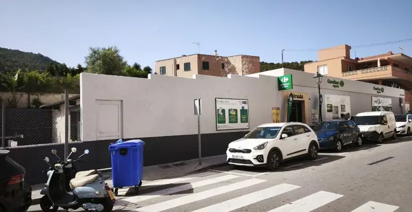 Carrefour Express en Carrer llevant, 9, Puerto de Andratx, Andratx