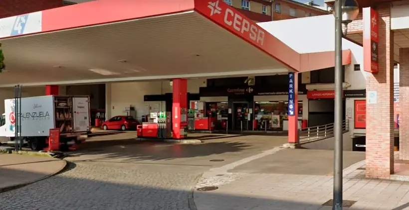 Carrefour Express en Avenida de los Telares, 27, Avilés