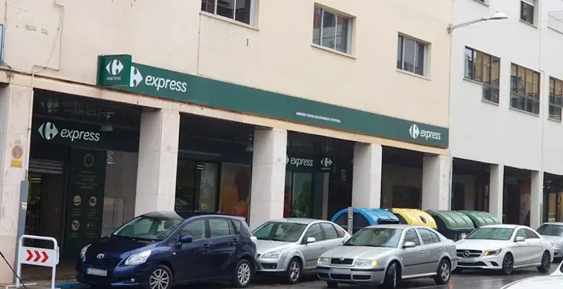 Carrefour Express en Avenida Juan Carlos I, 12, Badajoz