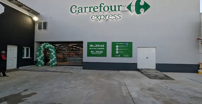 Carrefour Express en Plaza Rafael Mingarro, Centro Comercial Las Vaguadas, Badajoz