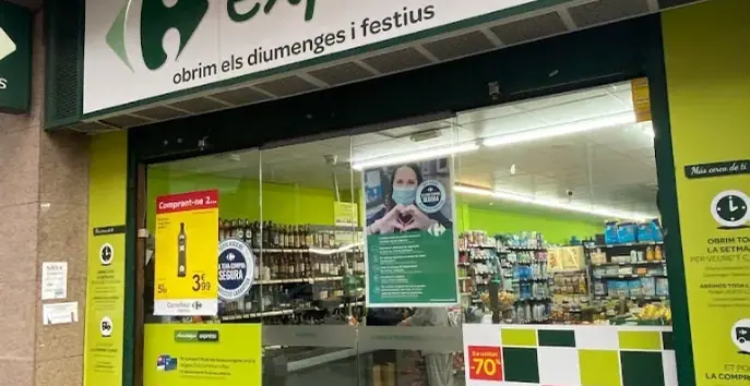 Carrefour Express en Calle Avenida Banus, 10-14, Local B, Barcelona
