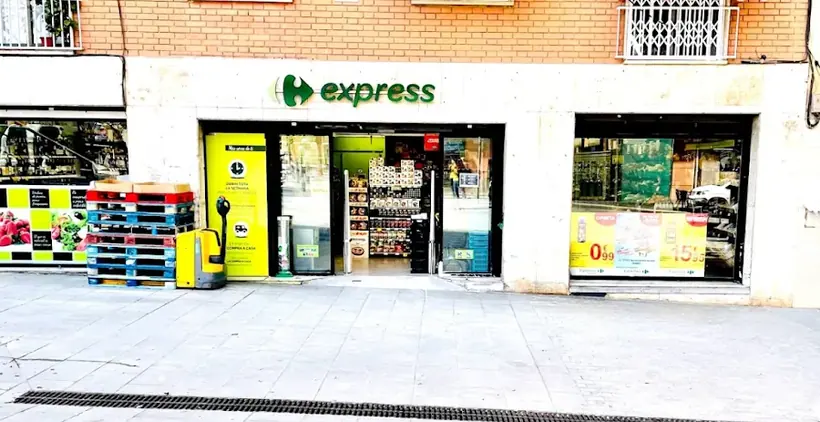Carrefour Express en Calle Pablo Iglesias, 49, bajo, Barcelona