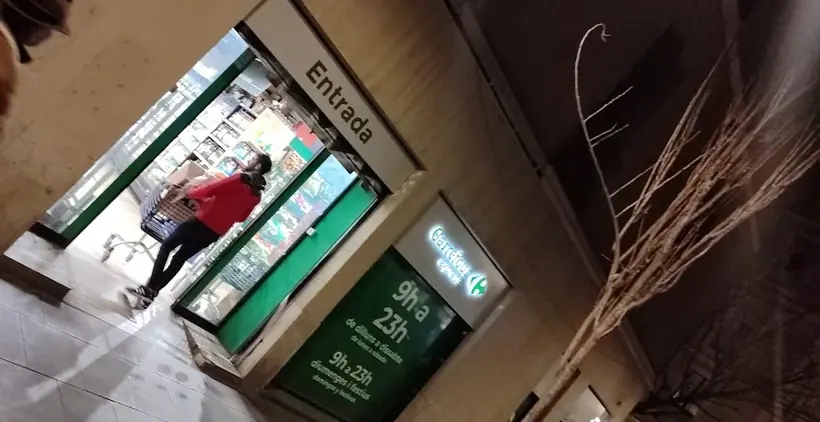 Carrefour Express en Calle Poeta Cabanyes, 34, Barcelona