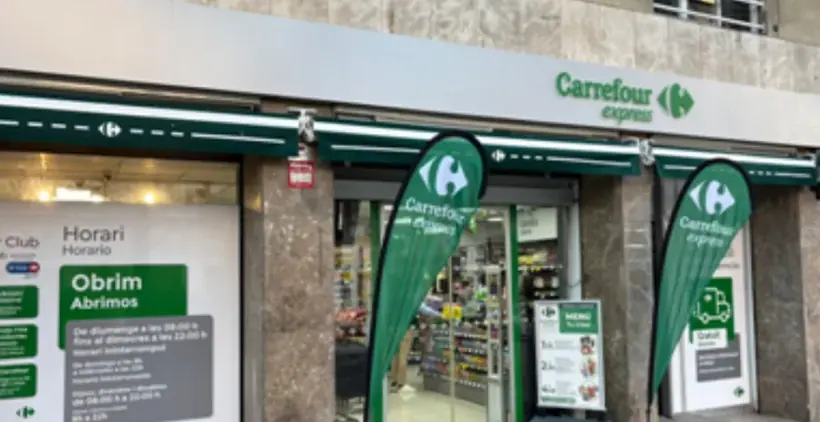 Carrefour Express en Carrer Marina, 104, Barcelona