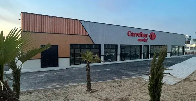 Carrefour Market en Avenida Del Monte Romanillos con C. Cabo de la Nao, Boadilla del Monte
