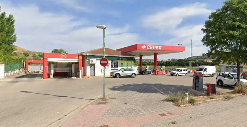 Carrefour Express en Calle Islas Baleares, s/n, Junto a la Estación Cepsa, Burgos
