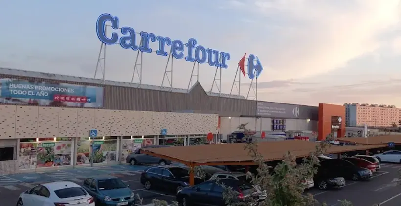 Carrefour en Avenida de las Arenas, 51, Cáceres