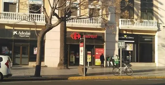 Carrefour Market en Rochester, esq. Avenida Andalucía, Cádiz