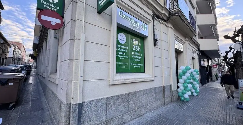 Carrefour Express en Avenida Pi y Margall, 53, Caldes de Montbui
