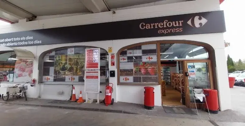 Carrefour Express en Crta. Cambrils, P.K. 2.0, Junto a la estación de servicio, Cambrils