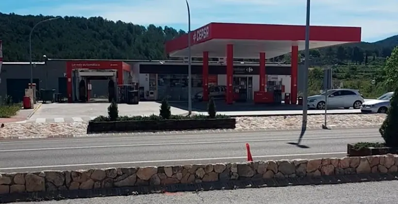 Carrefour Express en Carretera C-15z, P.K. 6,1, Canyelles