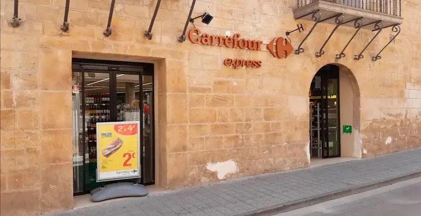 Carrefour Express en Calle Santa Lucia, 13, Local, Caspe