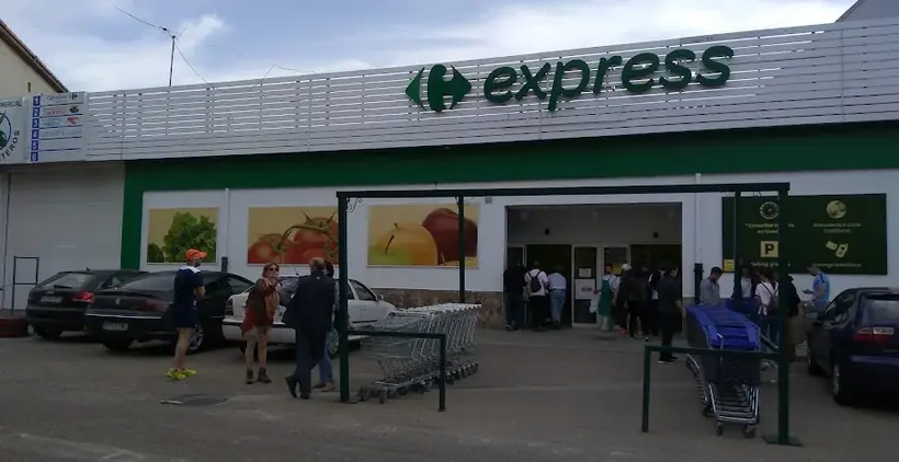 Carrefour Express en Carretera de Ilanes, s/n, El Puente de Sanabria