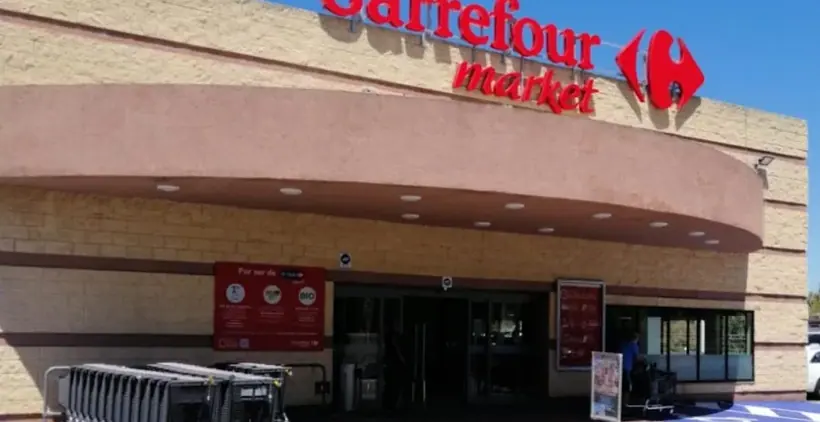 Carrefour Market en Calle Mochuelo esquina calle Búho Real (Urbanización El Águila), El Puerto de Santa María