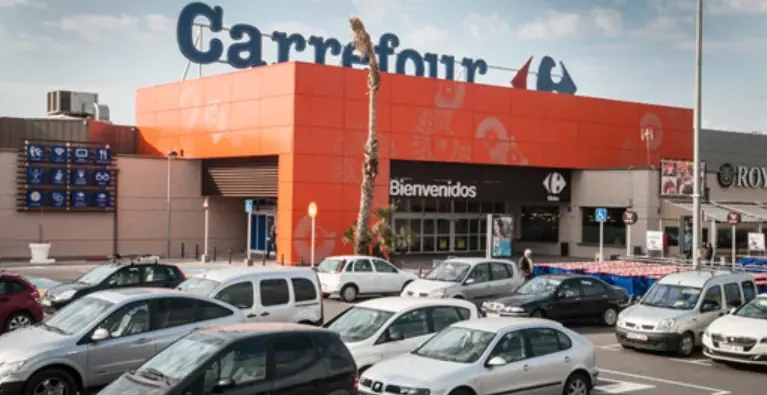 Carrefour en Avenida Crevillente, 31, Elche