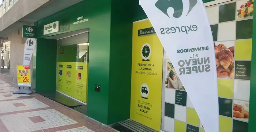 Carrefour Express en Calle San Antón, 70, Entrada por Agustina de Aragón, Granada