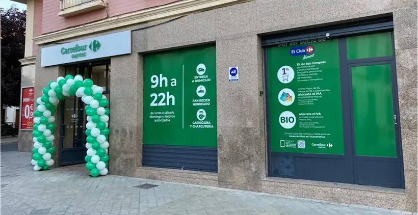 Carrefour Express en Plaza De Los Campos, 4, Granada